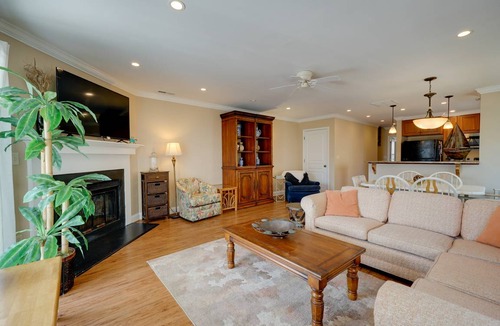 Wrightsville Beach Apartment | 153 m² Apartment ∙ 3 bedrooms ∙ 8 guests