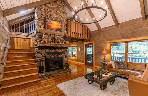 Apple Ridge Cabin | 154 m² Cabin ∙ 3 bedrooms ∙ 7 guests