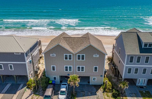 Surf City House | 156 m² House ∙ 4 bedrooms ∙ 8 guests