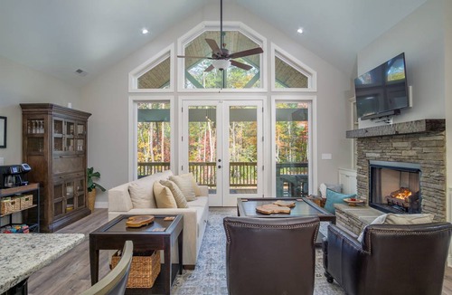 The Arbor House | 158 m² House ∙ 3 bedrooms ∙ 6 guests