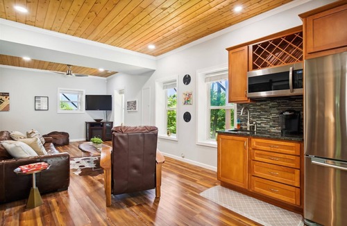 Weaverville Cabin | 16 mi to DT, Hot Tub, Fire Pit, FP, Basket Ball Court, Mt View, Secluded & Quiet