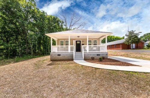 Lincoln Heights House | 161 m² House ∙ 4 bedrooms ∙ 10 guests