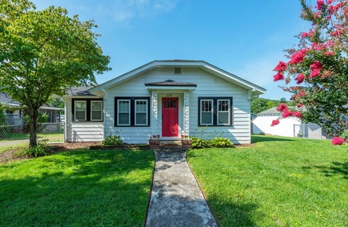 Swannanoa House | 163 m² House ∙ 3 bedrooms ∙ 6 guests