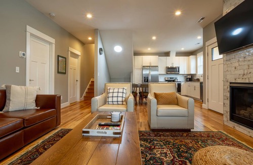 Woodfin Villa | 167 m² Villa ∙ 4 bedrooms ∙ 8 guests