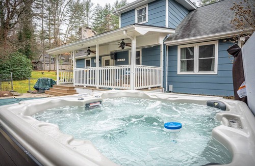 Pisgah Forest House | 169 m² House ∙ 3 bedrooms ∙ 8 guests