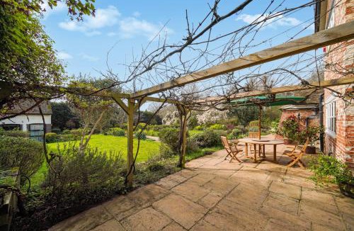 Eastcote and East Ruislip House | 16th Century Manor House 6BR Private Grounds