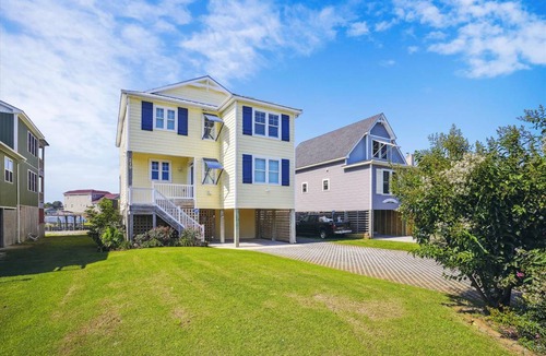 Colington Harbour House | 179 m² House ∙ 4 bedrooms ∙ 8 guests