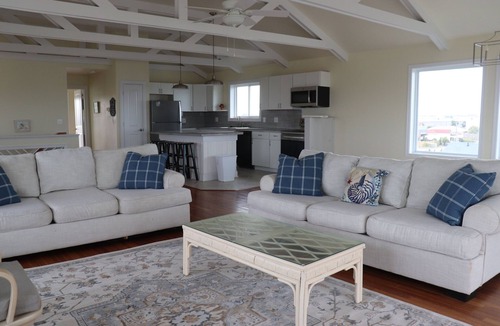 Kill Devil Hills Bed & Breakfast | 1817 Oceanfront Bed & Breakfast