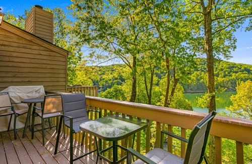 Lake Lure Condo | 182 m² Condo ∙ 3 bedrooms ∙ 6 guests