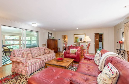 Laurel Park House | 182 m² House ∙ 3 bedrooms ∙ 8 guests