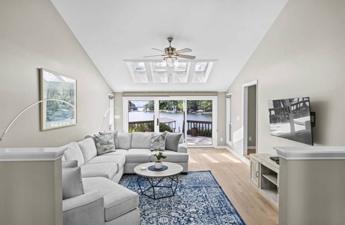 Mayhew House | 182 m² House ∙ 4 bedrooms ∙ 10 guests