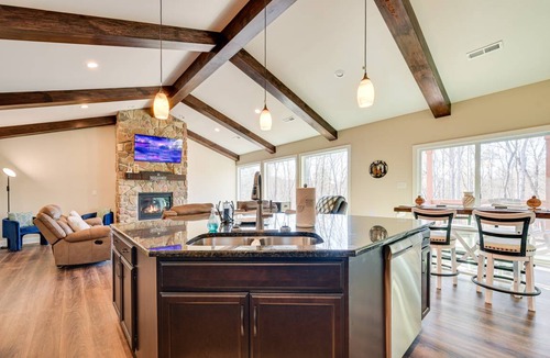 Roaring River House | 183 m² House ∙ 3 bedrooms ∙ 6 guests