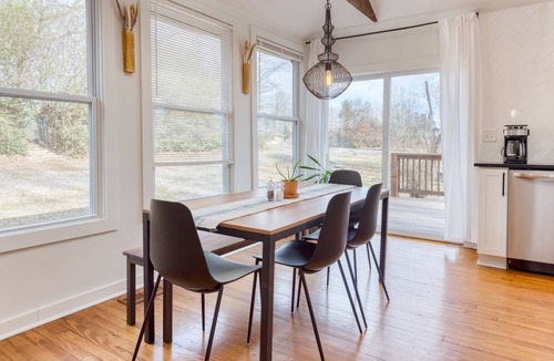 Asheville House | 185 m² House ∙ 3 bedrooms ∙ 6 guests