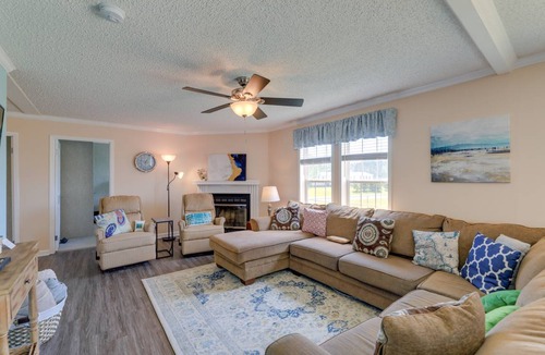 Carteret County House | 186 m² House ∙ 4 bedrooms ∙ 8 guests