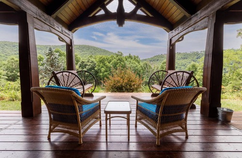 Gerton House | 192 m² House ∙ 4 bedrooms ∙ 12 guests