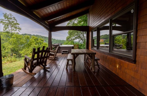 Gerton House | 192 m² House ∙ 4 bedrooms ∙ 12 guests
