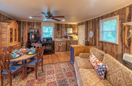 Hendersonville Cabin | 1940's Barn in Mountain Cove - Near DuPont Waterfalls & Hiking & Biking