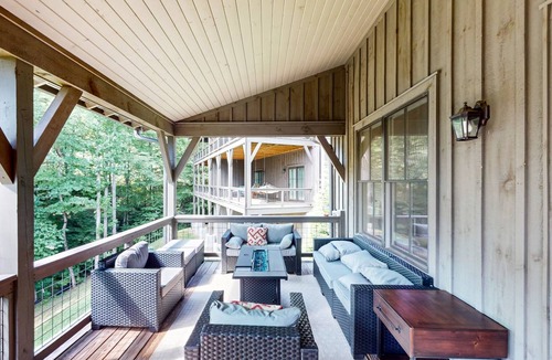 Bear Lake Reserve House | 196 m² House ∙ 4 bedrooms ∙ 11 guests