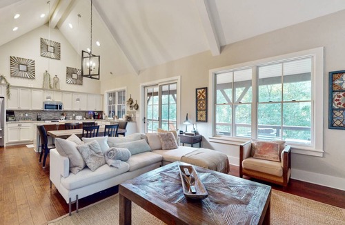 Bear Lake Reserve House | 196 m² House ∙ 4 bedrooms ∙ 11 guests