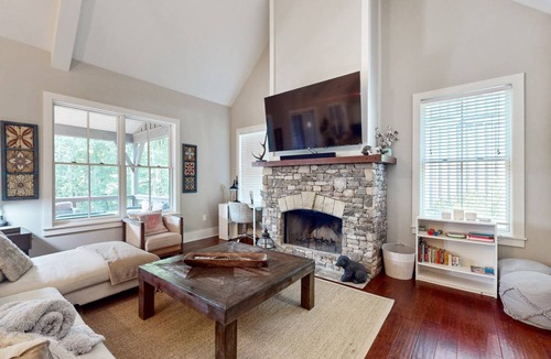 Bear Lake Reserve House | 196 m² House ∙ 4 bedrooms ∙ 11 guests