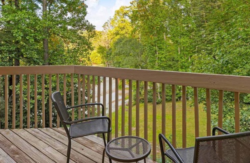 Sapphire Condo | 1br Suite Condo Family Fun, Skiing, Golf, Boating
