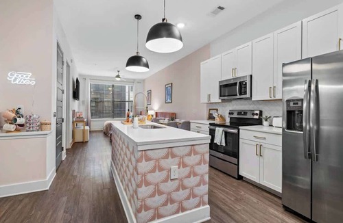 Sobro Apartment | 1BR w/ Balcony Steps to Broadway Nashville