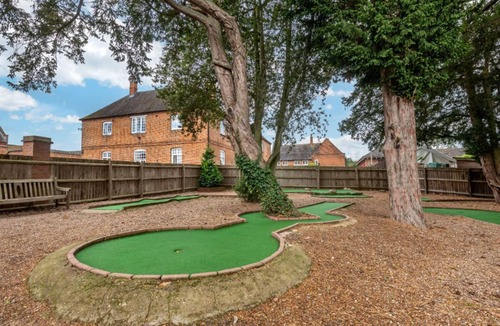 Wychnor Condo | 2-Bed Apartment | Countryside Resort | Sleeps 6