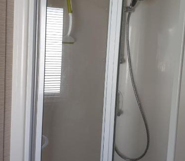 Ringwood House | 2-Bed Caravan - Oakdene Forest Park