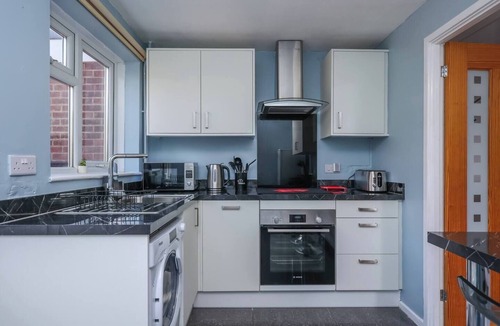 Clifton House | 2 bed house, Barton Green, Clifton, Nottingham
