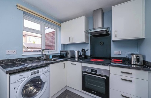 Clifton House | 2 bed house, Barton Green, Clifton, Nottingham
