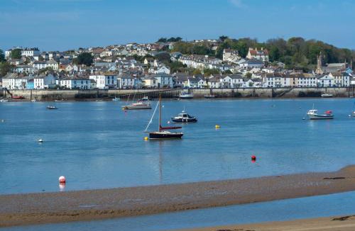 Appledore House | 2 Bed in Appledore oc-s31008