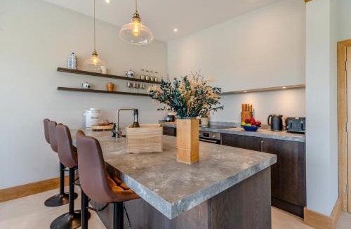Fourstones Near Bentham Cabin | 2 Bed in Austwick oc-l31946