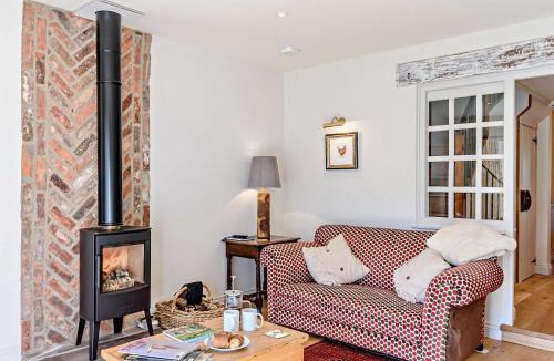 Lund House | 2 Bed in Driffield oc-75583