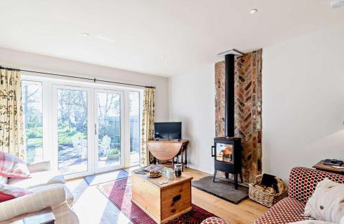 Lund House | 2 Bed in Driffield oc-75583