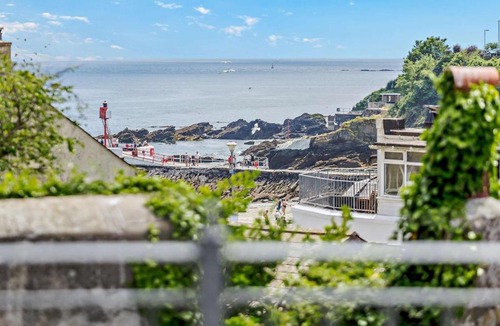 Looe House | 2 Bed in Looe oc-b27563