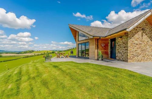 Montgomery Cabin | 2 Bed in Montgomery oc-83243