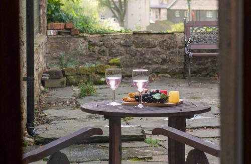 Giggleswick Cottage | 2 Bed in Settle (oc-ds1038)