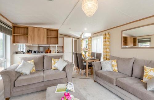 Welney Cabin | 2 Bed in Welney oc-s29764