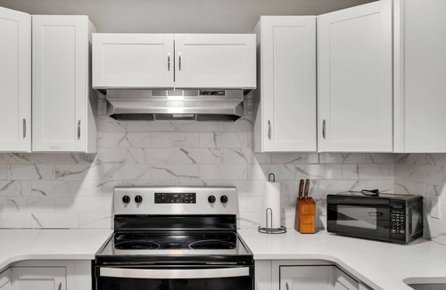Bynum House | 2 BED, Tv, Moroccan Style, kids essentials, Walk to Golf, close to shopping