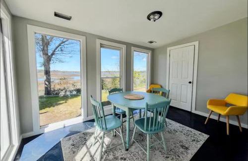 Beaufort House | 2 Bedroom - 1 Bath Waterfront Cottage with Spectacular Sunsets