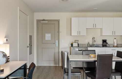 Arrowood Apartment | 2 Bedroom 2 Full Bathrooms spacious condo with balcony and reserved parking
