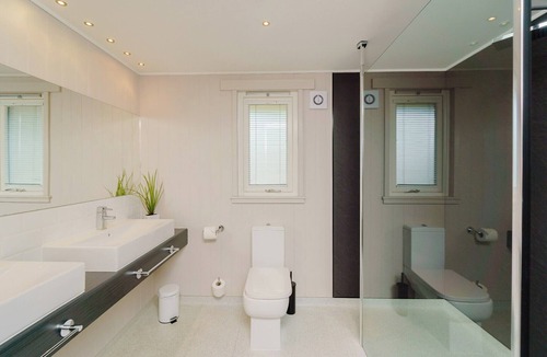Birnam Cabin | 2 bedroom accommodation in Birnam by Dunkeld