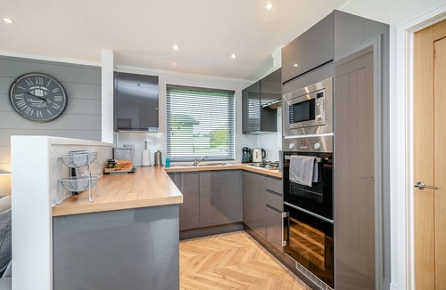 Shepton Mallet Ski Chalet | 2 bedroom accommodation in Midsomer House, East Compton