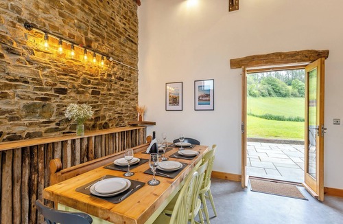 Rhydyfelin Cottage | 2 bedroom accommodation in Southgate, near Aberystwyth