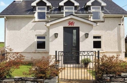 Llanfyrnach Cottage | 2 bedroom accommodation in Llanfyrnach