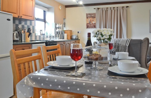 Tavernspite Cottage | 2 bedroom accommodation in Marros, near Amroth