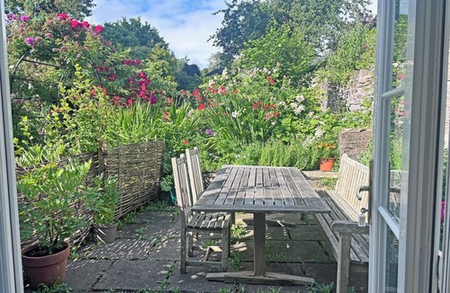 Bampton Cottage | 2 bedroom accommodation in Bampton