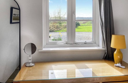 Beccles Cottage | 2 bedroom accommodation in Aldeby, near Beccles