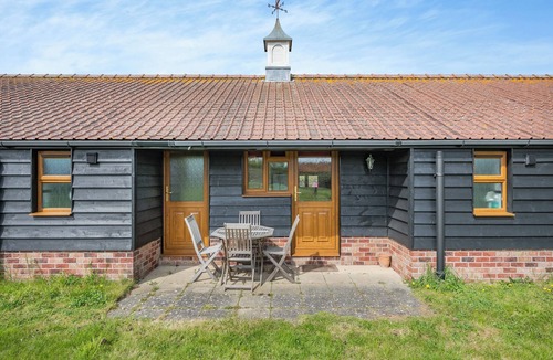 Brightlingsea Cottage | 2 bedroom accommodation in St Osyth