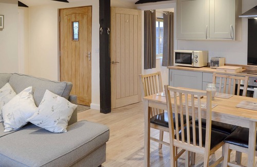 Denton Cottage | 2 bedroom accommodation in Alkham, near Dover